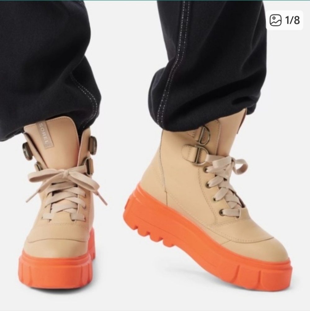 Sorel Women's Lace-Up Cream and Orange Boots Size 7.5. - Picture 11 of 12
